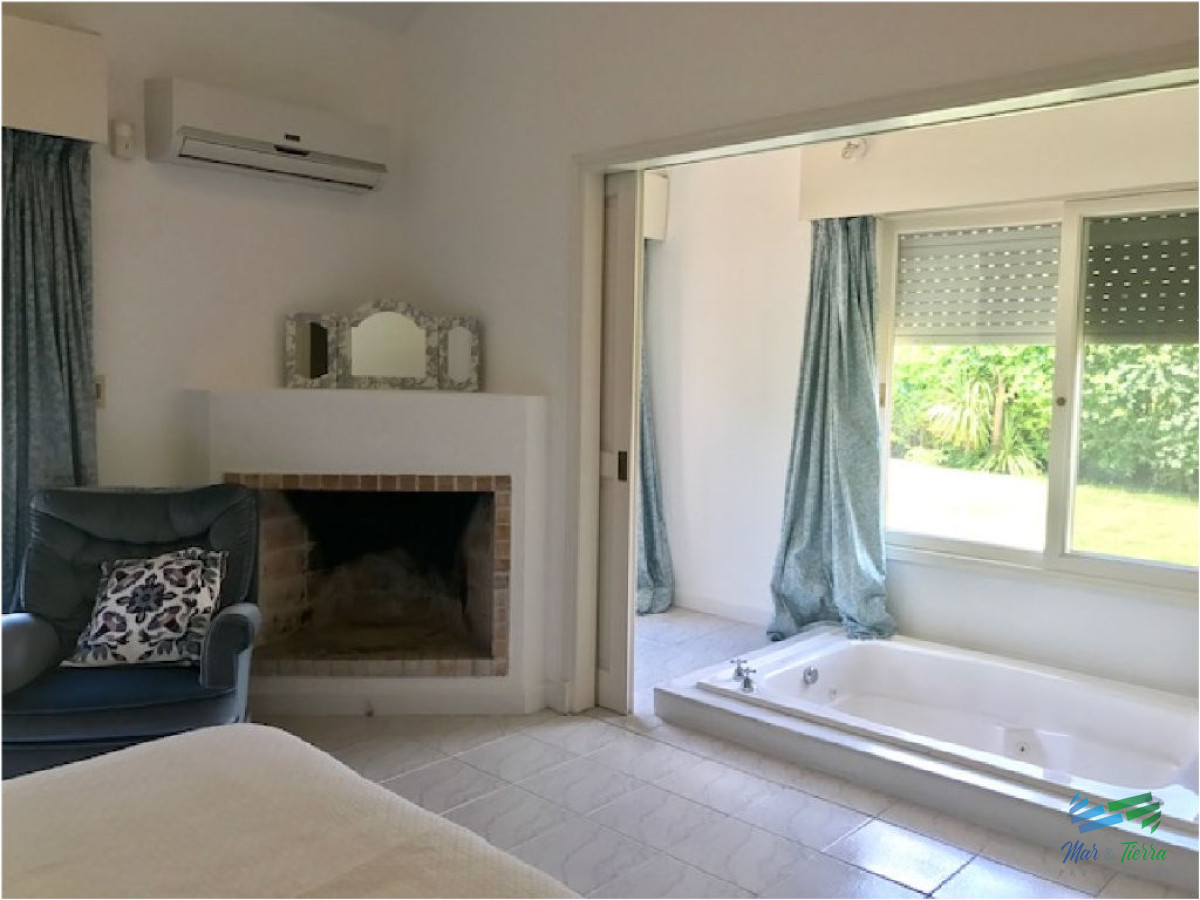 Casa ID.1672 - ALQUILO CASA CON PISCINA EN SAN RAFAEL, PUNTA DEL ESTE 