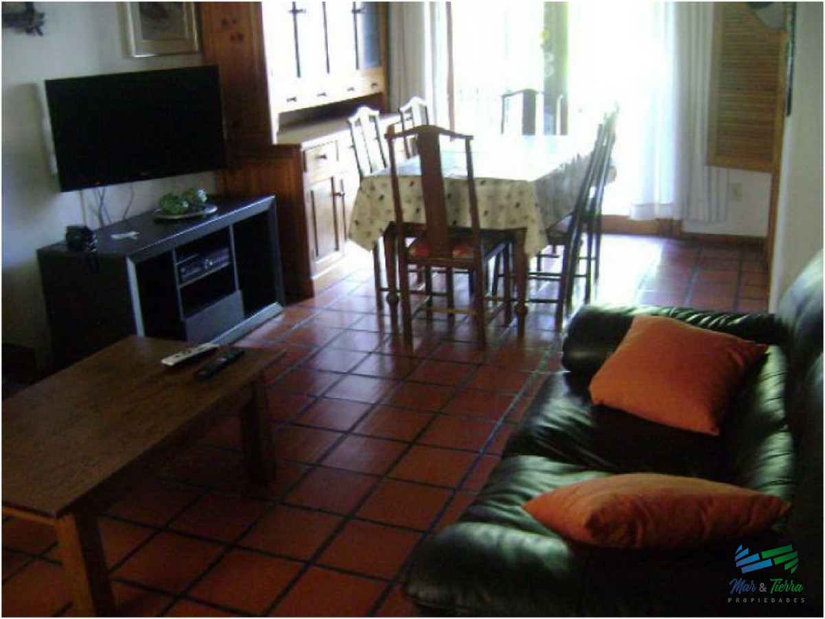 Casa ID.1555 - Casa en Pinares, 3 dormitorios *