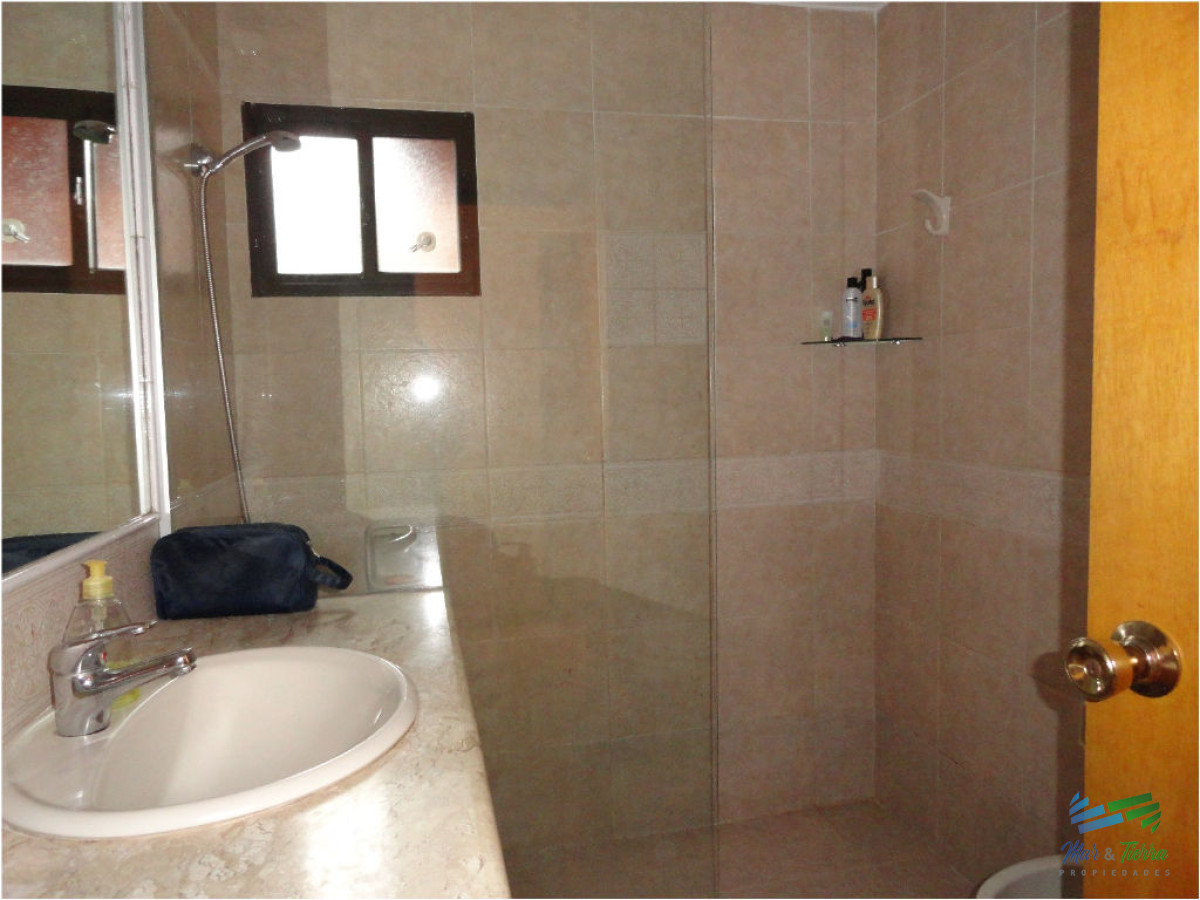 Casa ID.1697 - Casa en venta. Zona de paradas.  A 600 mts del mar.