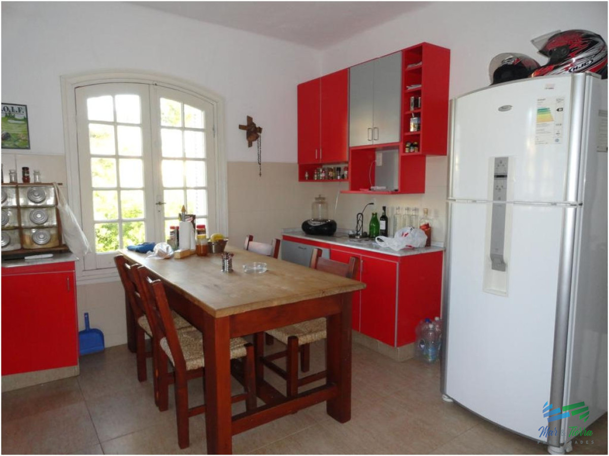 Casa ID.1558 - Casa en Playa Hermosa, 4 dormitorios *