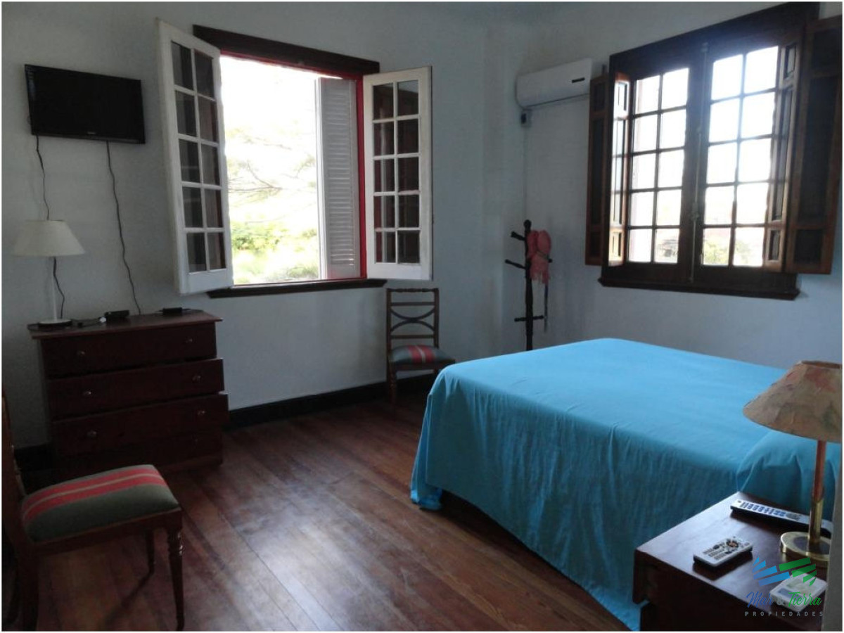 Casa ID.1558 - Casa en Playa Hermosa, 4 dormitorios *