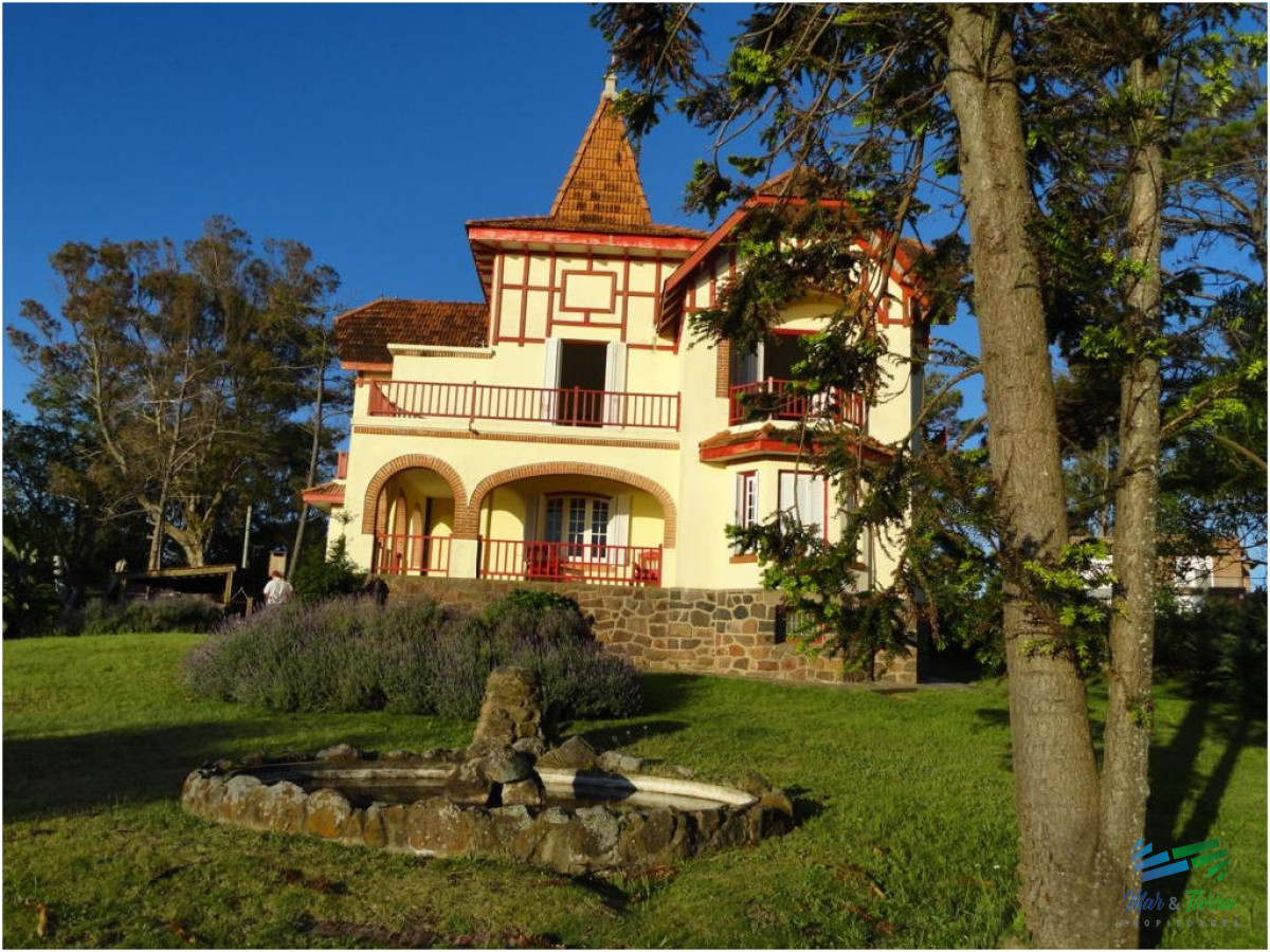 Casa ID.1558 - Casa en Playa Hermosa, 4 dormitorios *