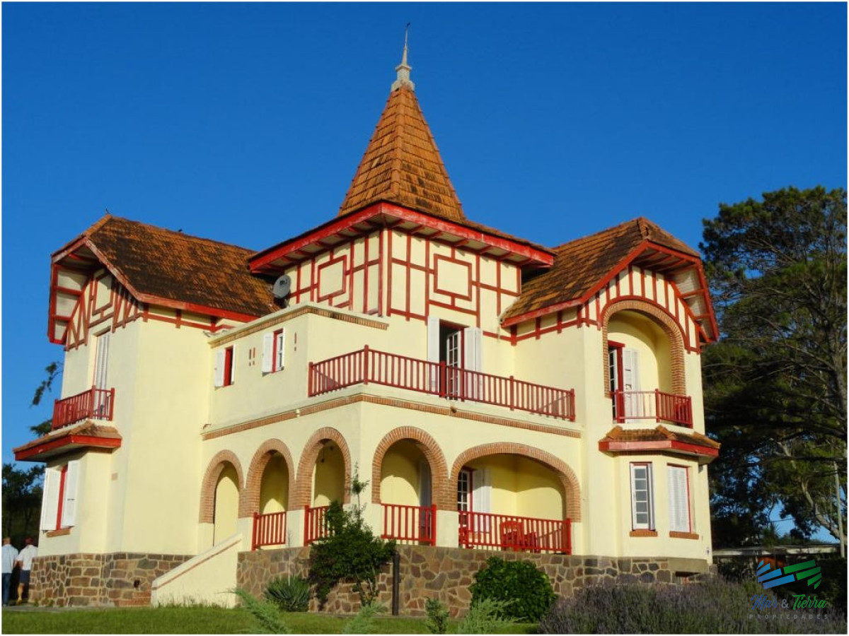 Casa ID.1558 - Casa en Playa Hermosa, 4 dormitorios *