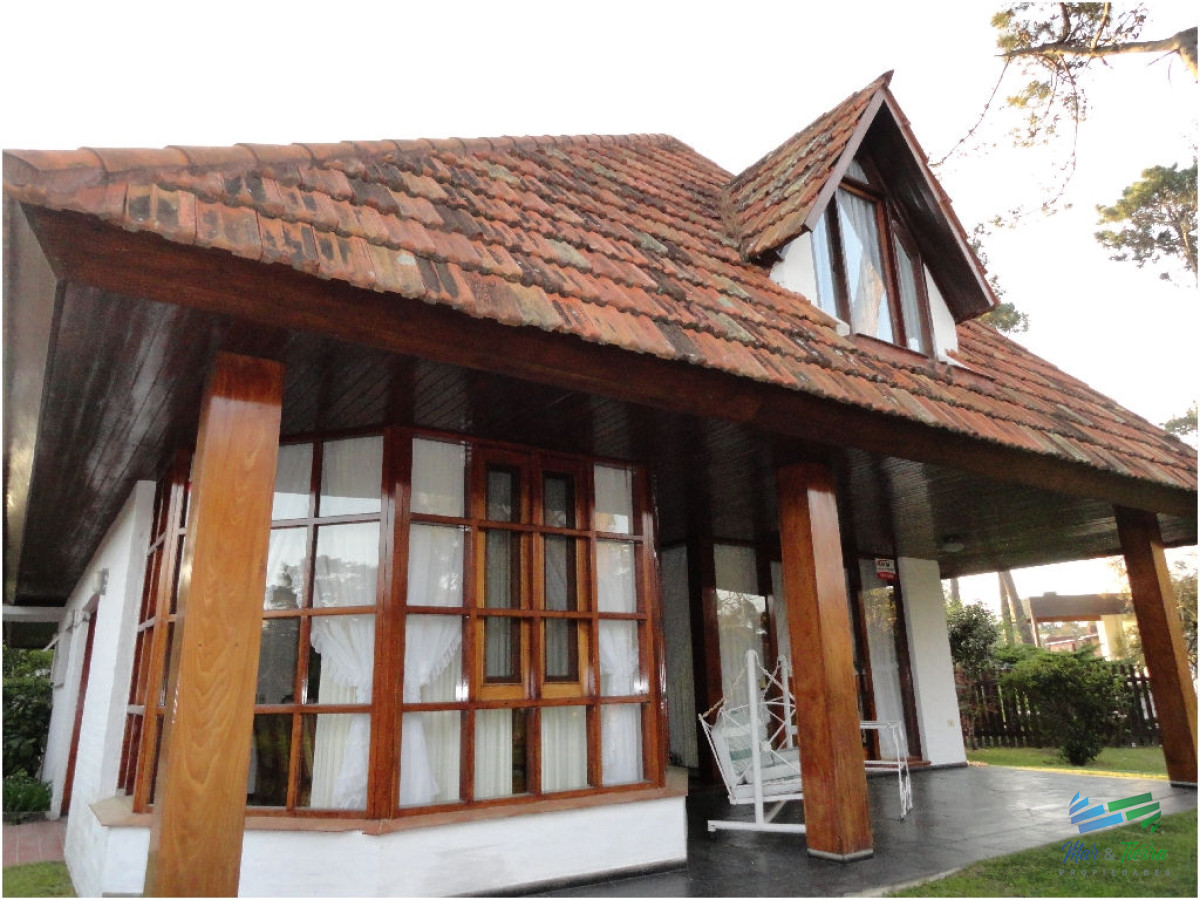 Casa ID.1708 - Vendo casa 5 dormitorios con piscina en San Rafael, Punta del Este