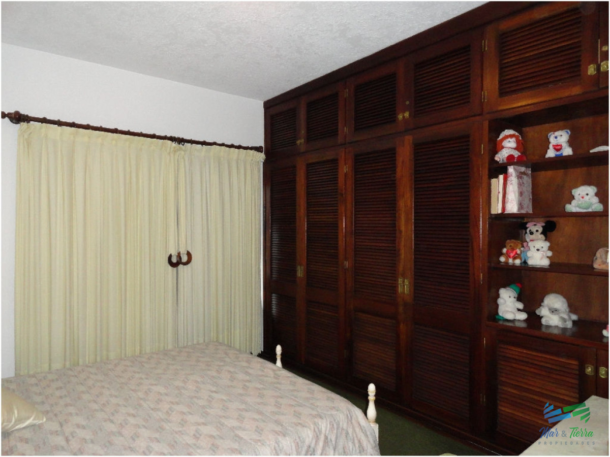 Casa ID.1708 - Vendo casa 5 dormitorios con piscina en San Rafael, Punta del Este