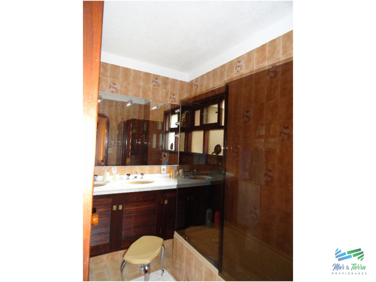 Casa ID.1708 - Vendo casa 5 dormitorios con piscina en San Rafael, Punta del Este