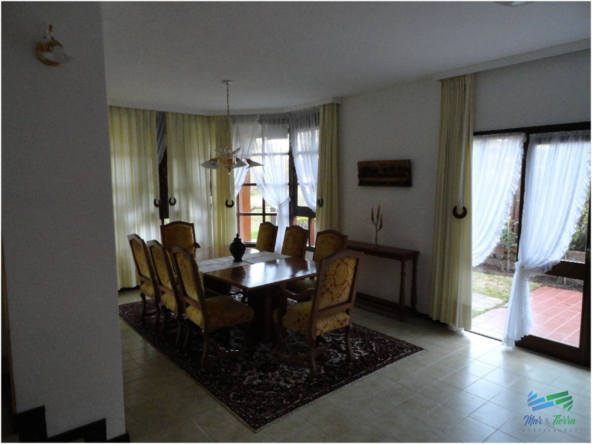 Casa ID.1708 - Vendo casa 5 dormitorios con piscina en San Rafael, Punta del Este