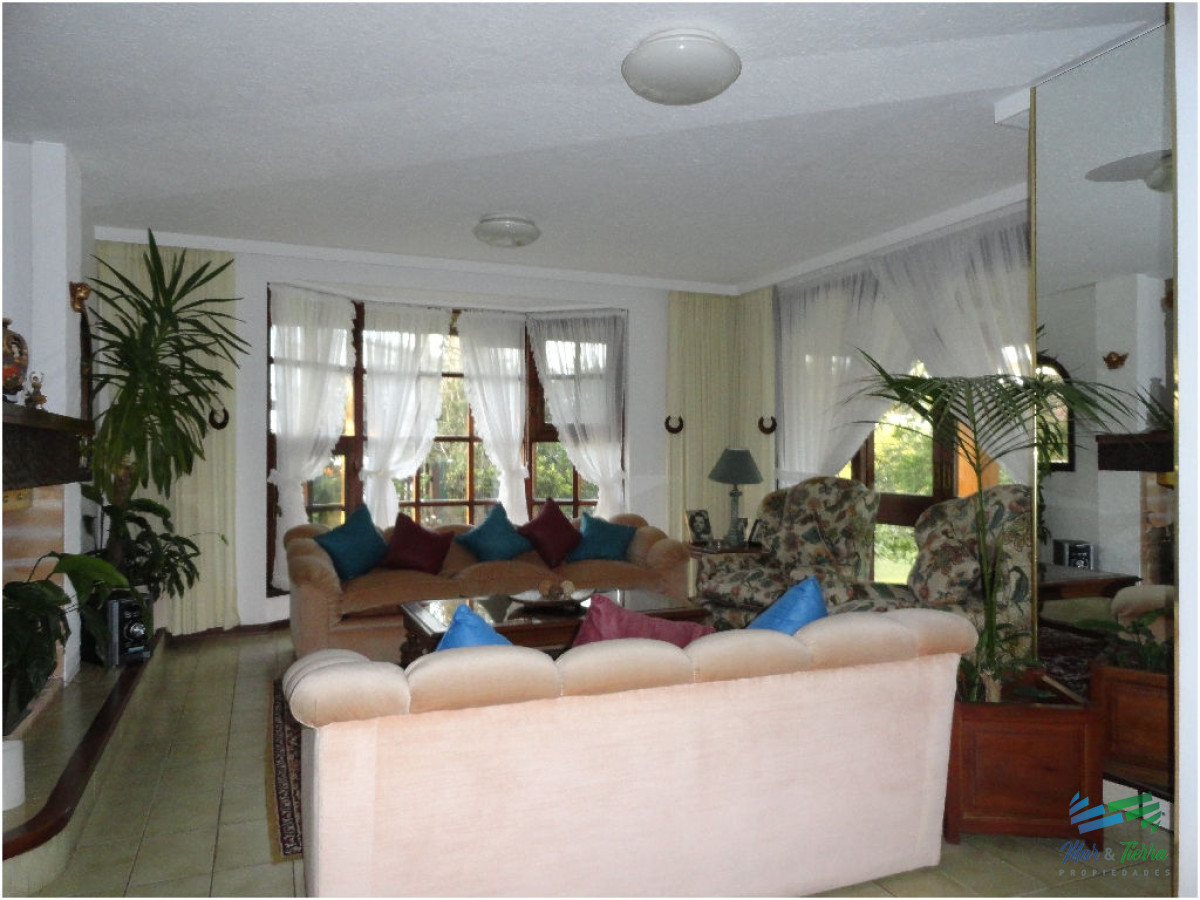 Casa ID.1708 - Vendo casa 5 dormitorios con piscina en San Rafael, Punta del Este