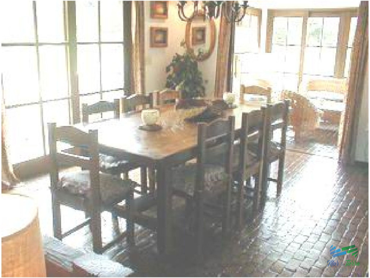 Casa ID.1709 - Vendo casa 6 dormitorios con piscina y gran parque en Rincón del Indio, Punta del Este