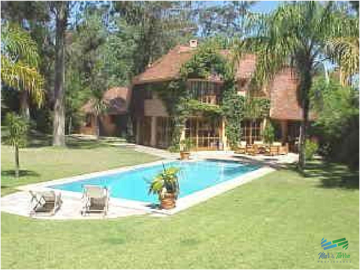 Casa ID.1709 - Vendo casa 6 dormitorios con piscina y gran parque en Rincón del Indio, Punta del Este