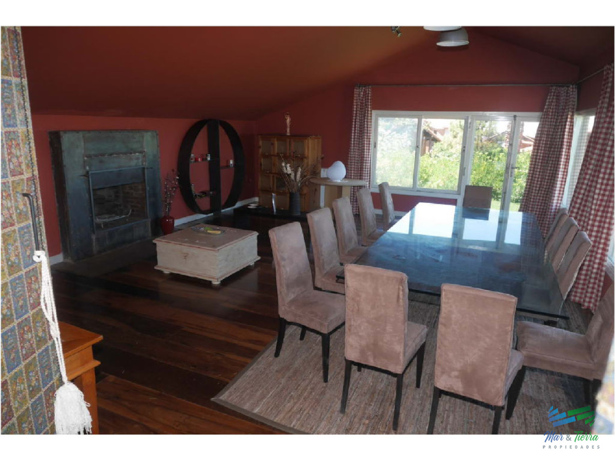 Casa ID.1714 - Vendo Espectacular casa frente al mar en Punta del Este.