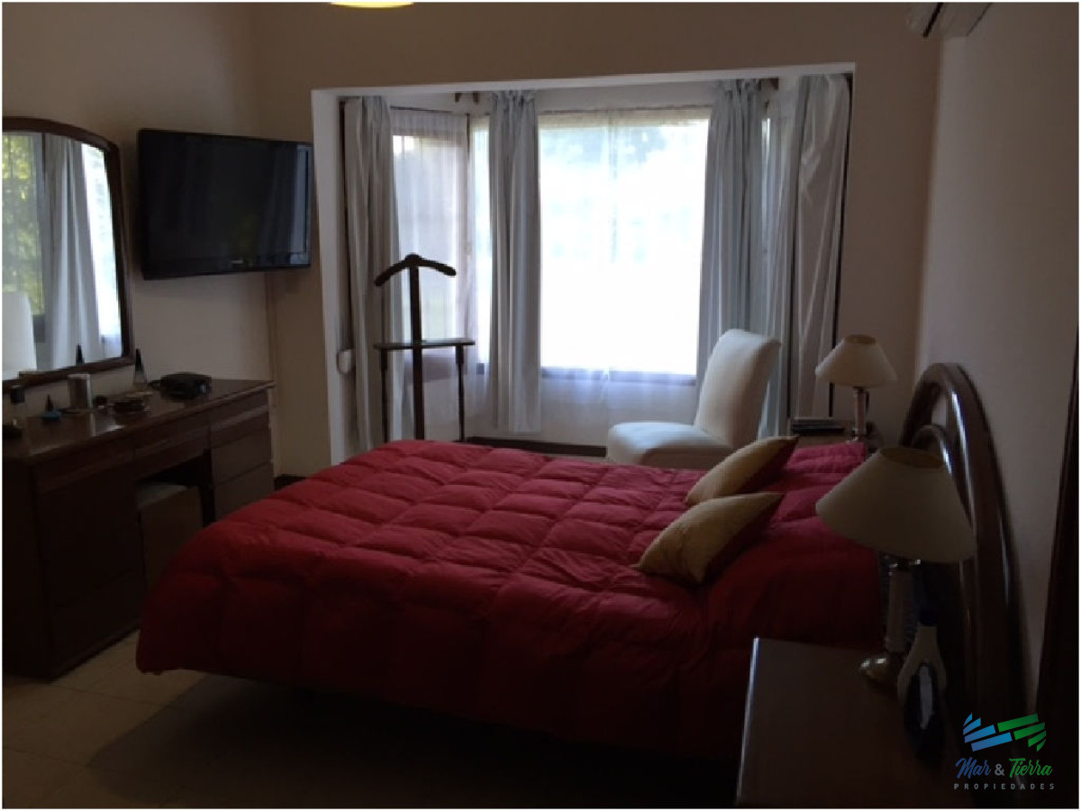 Casa ID.1729 - Casa en venta. Totalmente reciclada, bien equipada. Ambientes amplios. Punta del este.