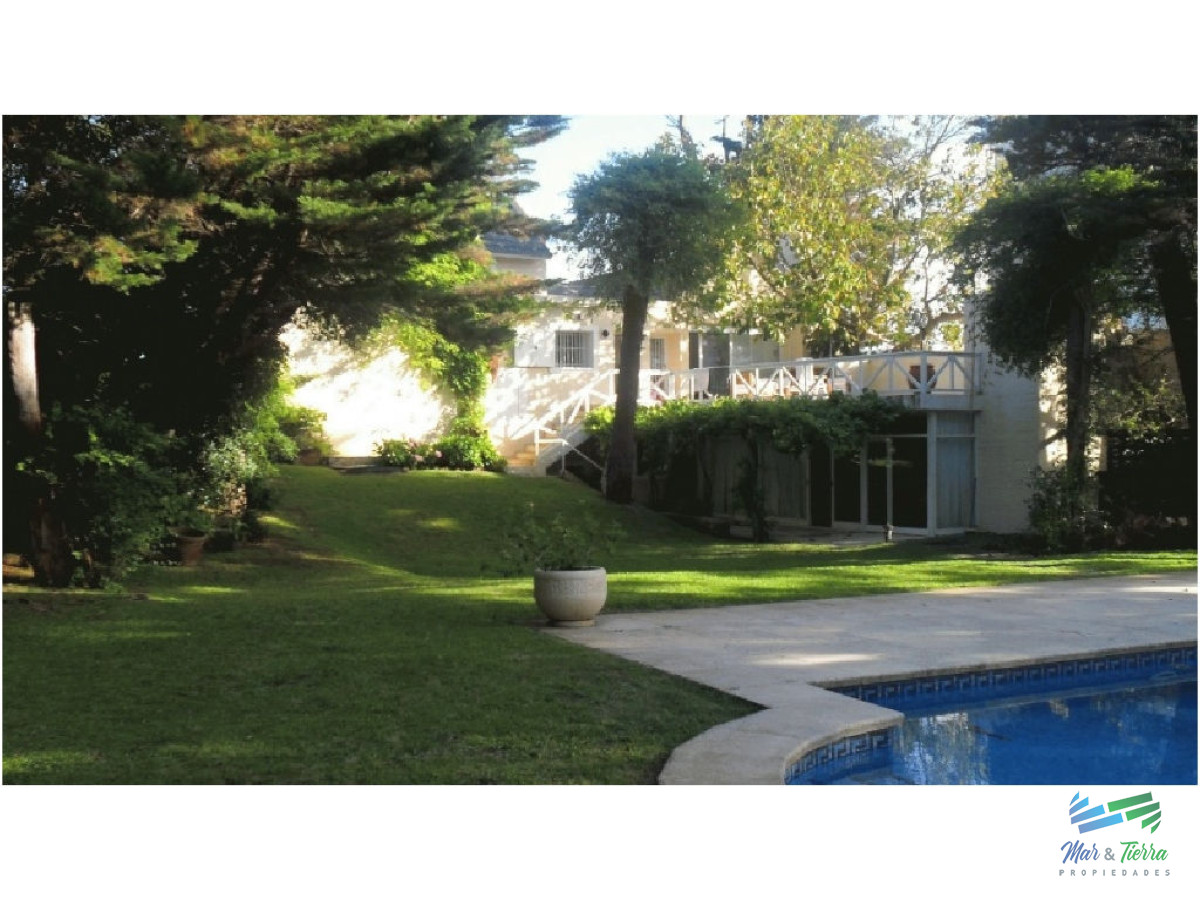 Casa ID.1733 - Casa en alquiler y venta..  Zona de playa mansa, a 50 ms del mar. Punta del Este. 