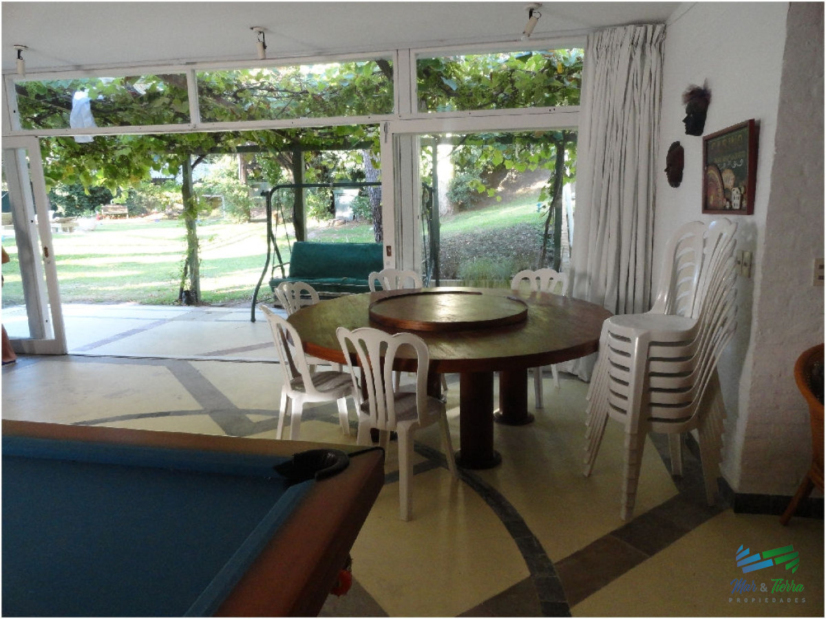 Casa ID.1733 - Casa en alquiler y venta..  Zona de playa mansa, a 50 ms del mar. Punta del Este. 