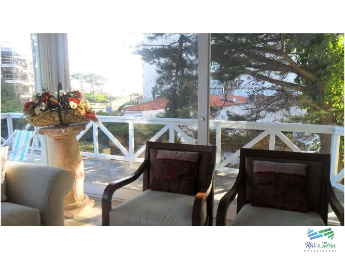 Casa ID.1733 - Casa en alquiler y venta..  Zona de playa mansa, a 50 ms del mar. Punta del Este. 