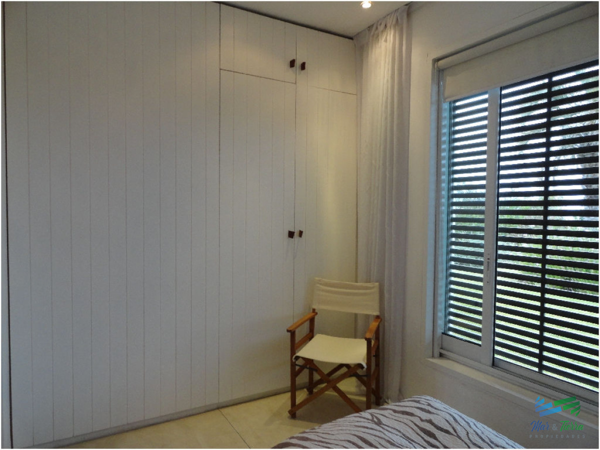 Casa ID.1738 - Casa en Alquiler en primera LÍ­nea sobre el mar -Punta Piedra- Punta del Este 