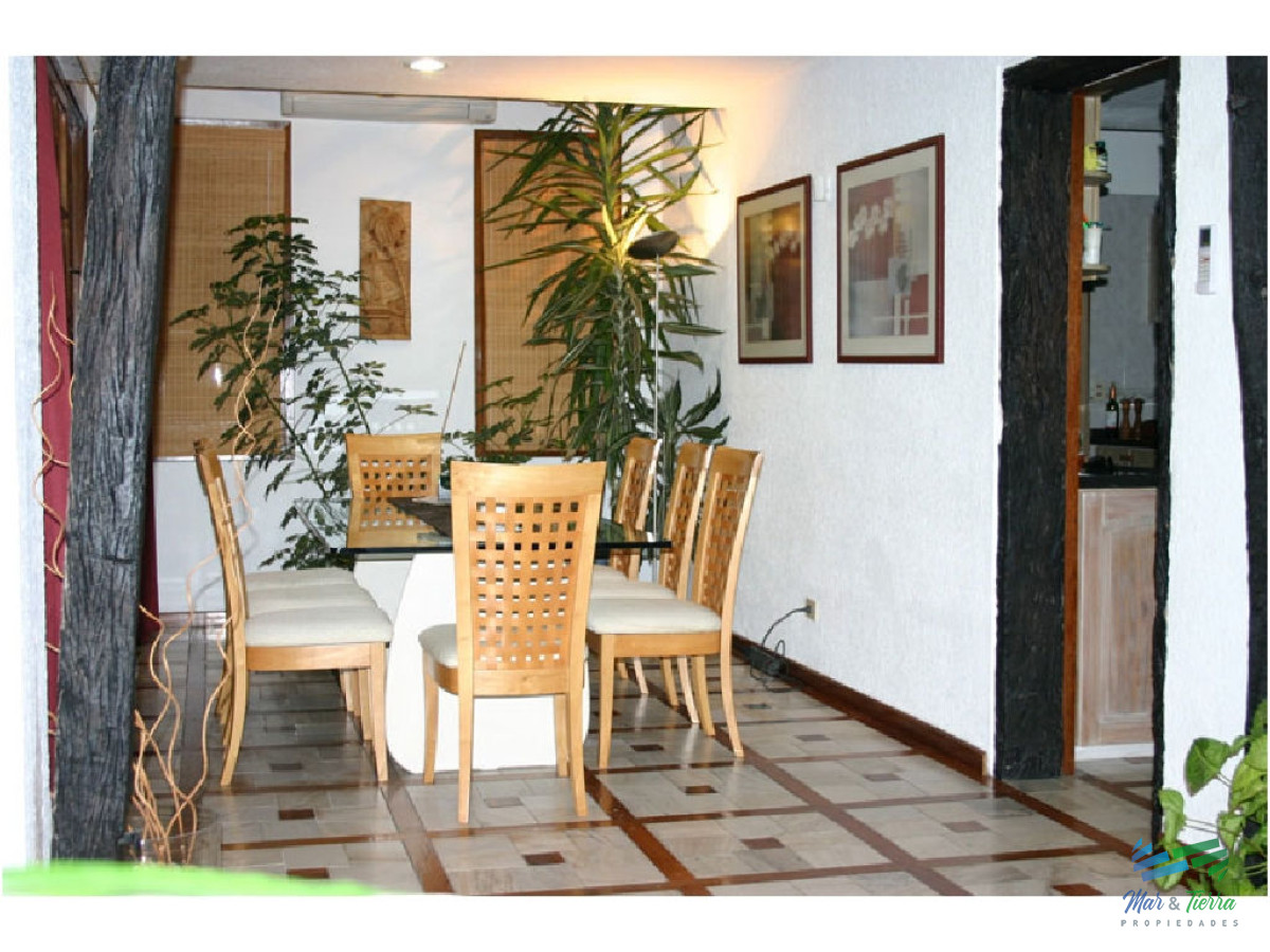 Casa ID.1565 - En venta y  alquiler de temporada... Espectacular casa en paradas de la mansa!