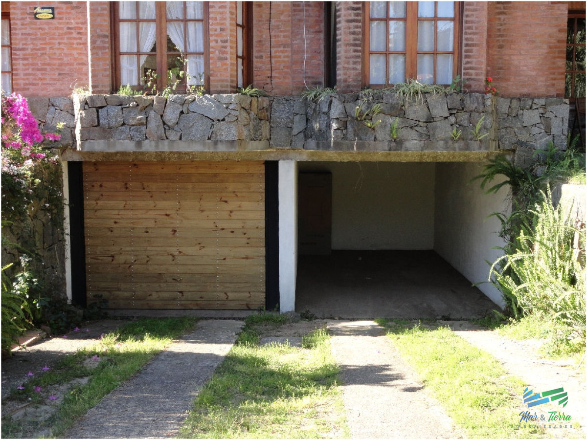 Casa ID.1567 - HERMOSA CASA EN ALQUILER ANUAL 