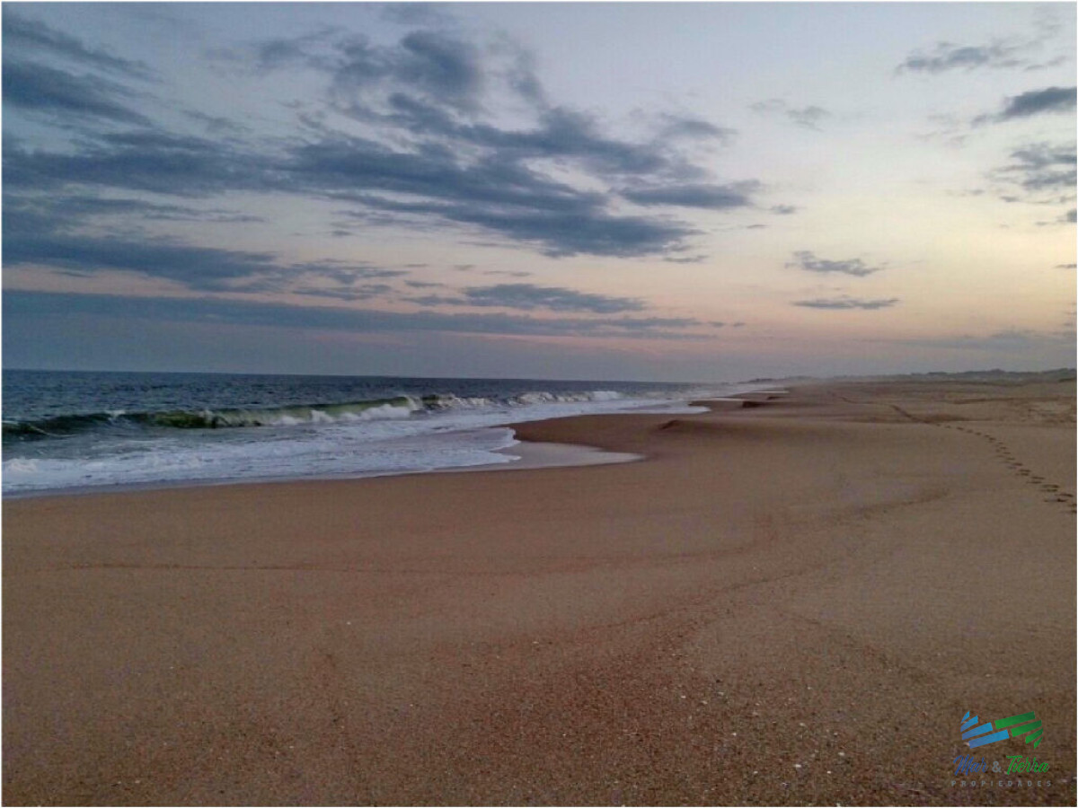 Casa ID.1817 - En venta.. Bal. Bs. As.. 