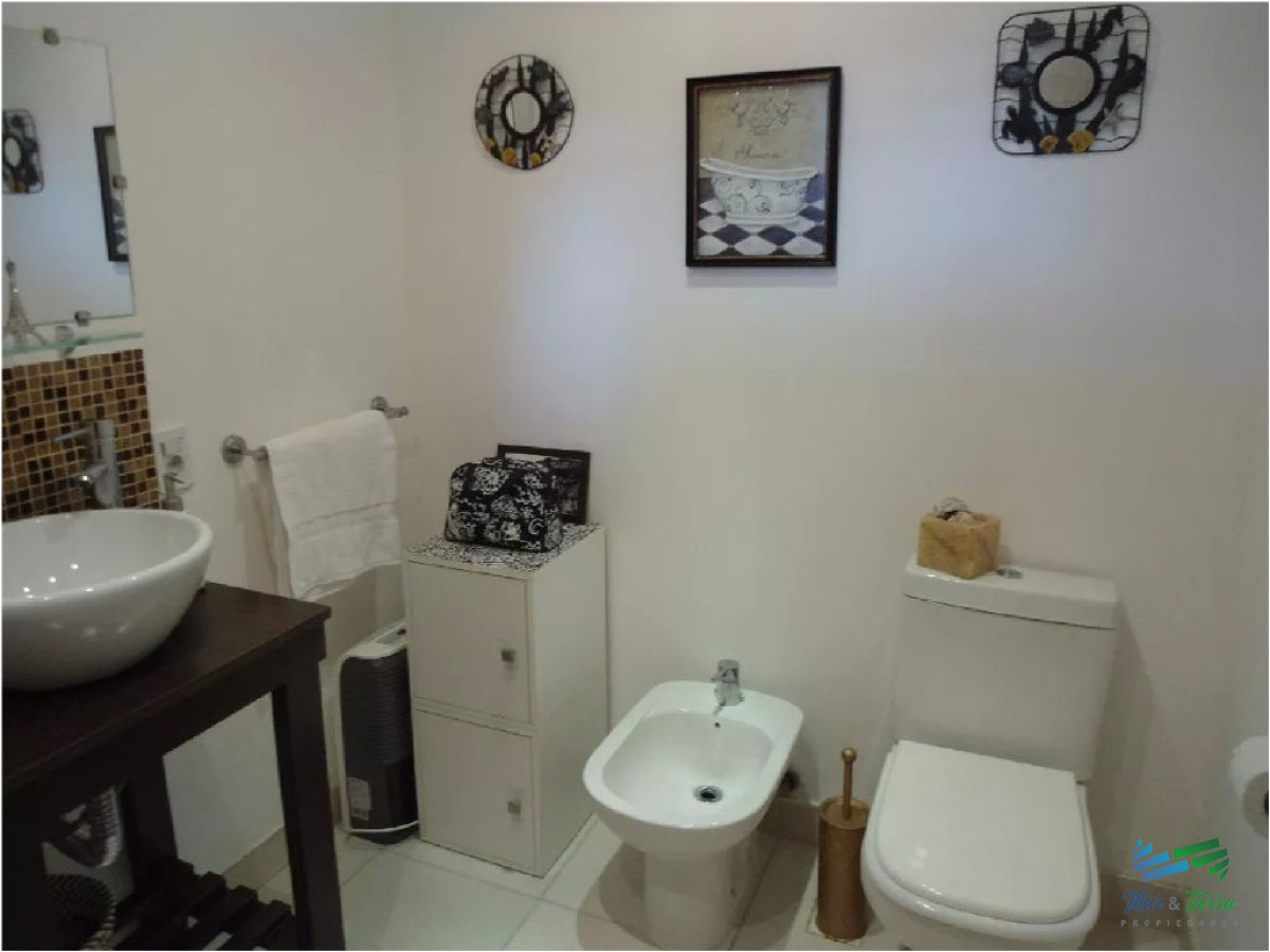 Casa ID.1842 - Casa en venta, zona de Laguna del Sauce.  Cuenta con dos dormitorios. 