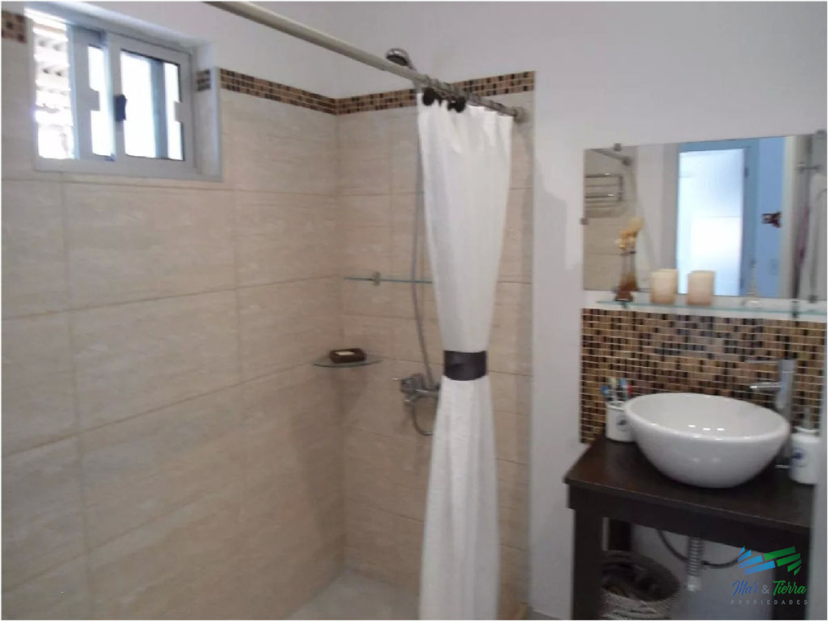 Casa ID.1842 - Casa en venta, zona de Laguna del Sauce.  Cuenta con dos dormitorios. 