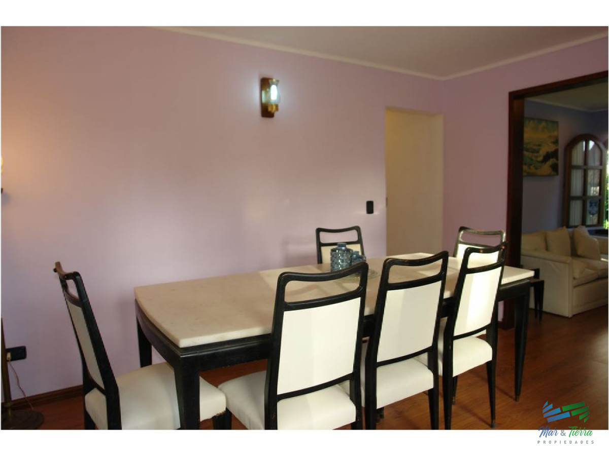 Casa ID.1866 - Muy linda casa en alquiler, ubicada en Rincon del Indio. 