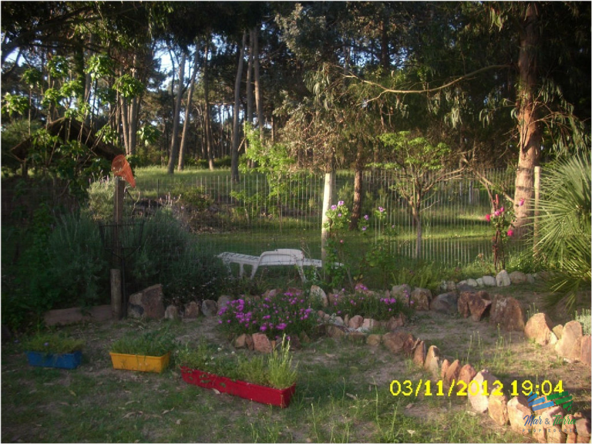 Casa ID.1866 - Muy linda casa en alquiler, ubicada en Rincon del Indio. 