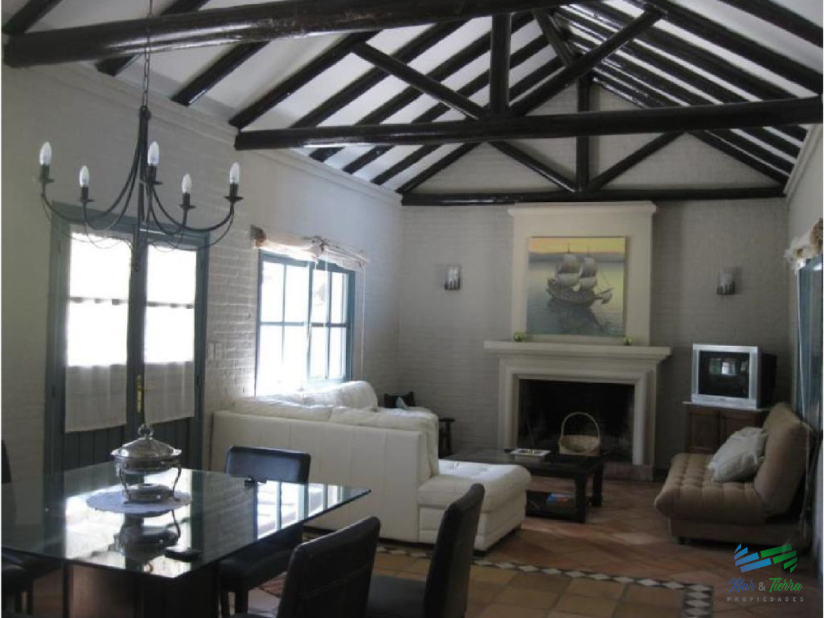 Casa ID.1920 - Casa de 3 dormitorios en alquiler y venta en Rincon del Indio.