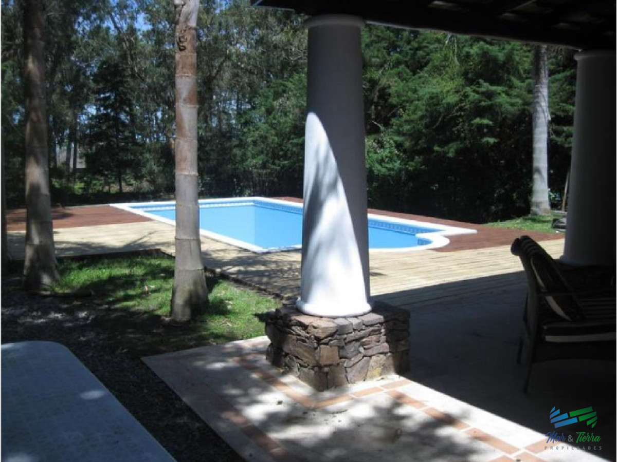 Casa ID.1920 - Casa de 3 dormitorios en alquiler y venta en Rincon del Indio.
