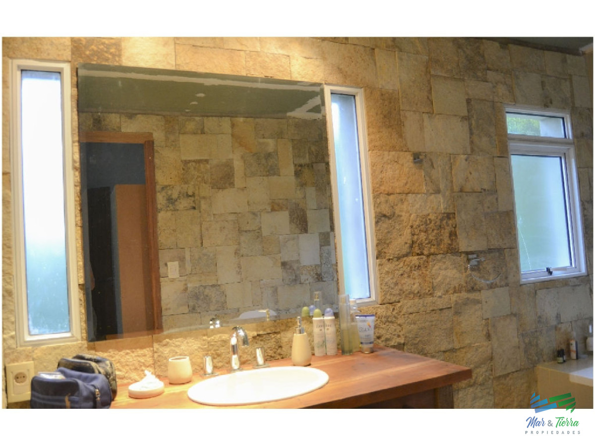 Casa ID.1578 - Casa en venta. Excelente zona. Punta del Este. 