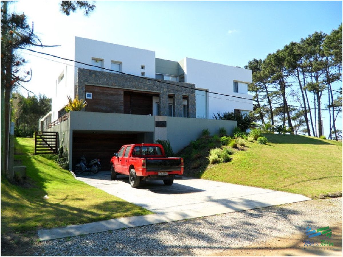 Casa ID.1546 - IMPERDIBLE OPORTUNIDAD EN VENTA Y ALQUILER!!! 