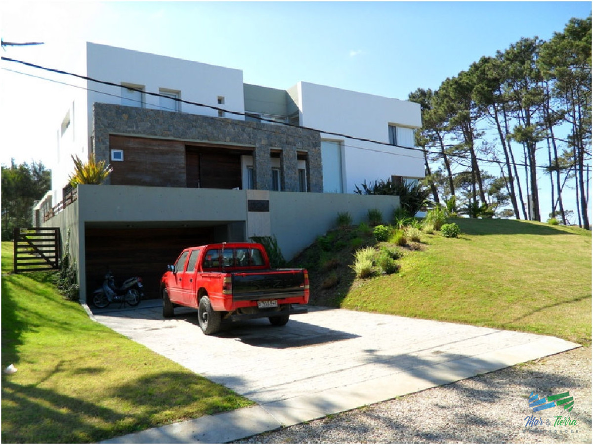 Casa ID.1546 - IMPERDIBLE OPORTUNIDAD EN VENTA Y ALQUILER!!! 