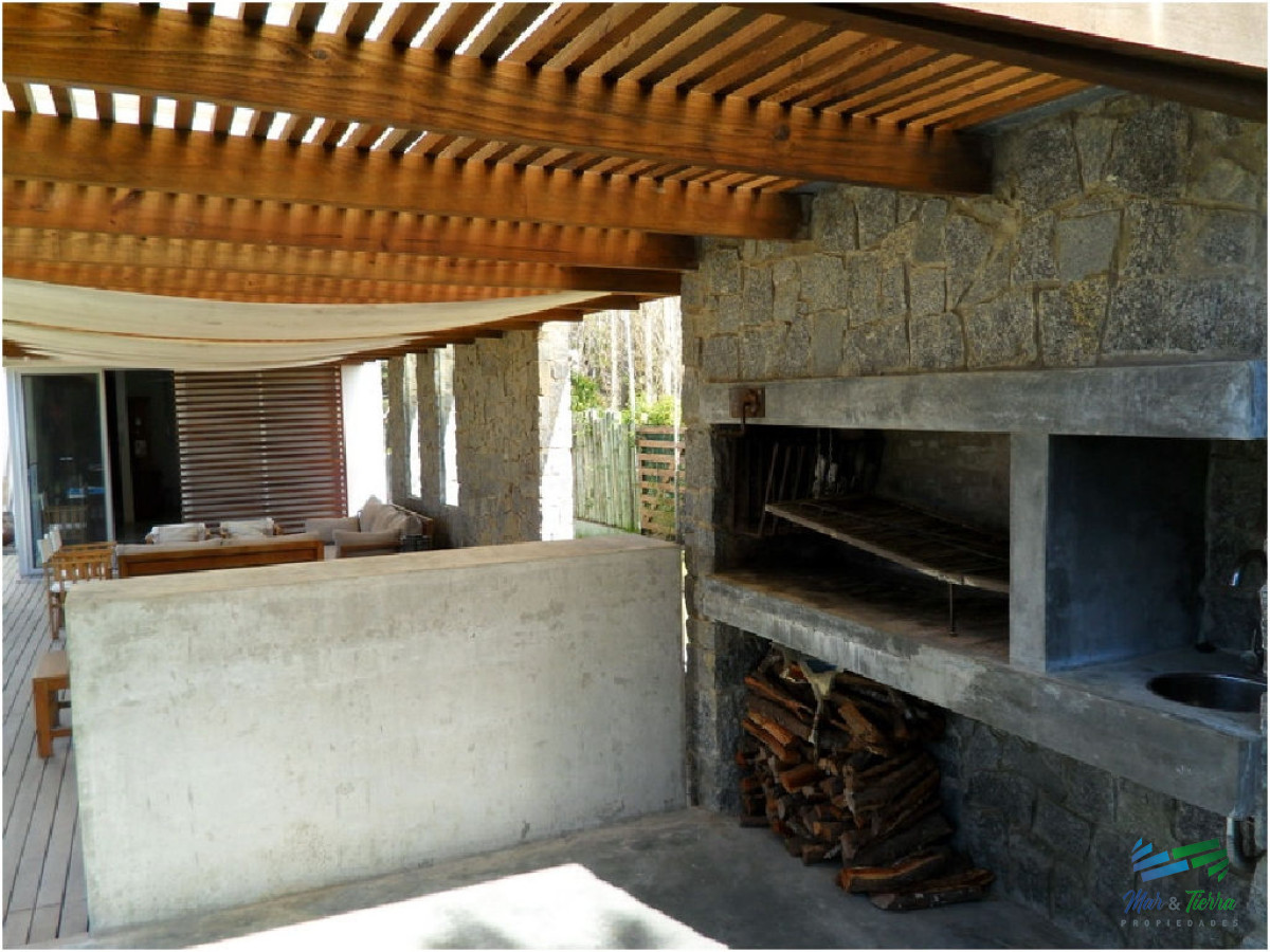 Casa ID.1546 - IMPERDIBLE OPORTUNIDAD EN VENTA Y ALQUILER!!! 