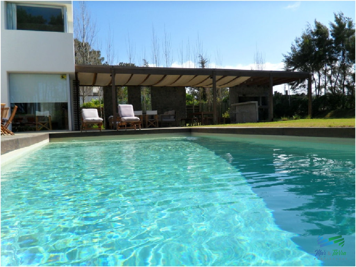 Casa ID.1546 - IMPERDIBLE OPORTUNIDAD EN VENTA Y ALQUILER!!! 