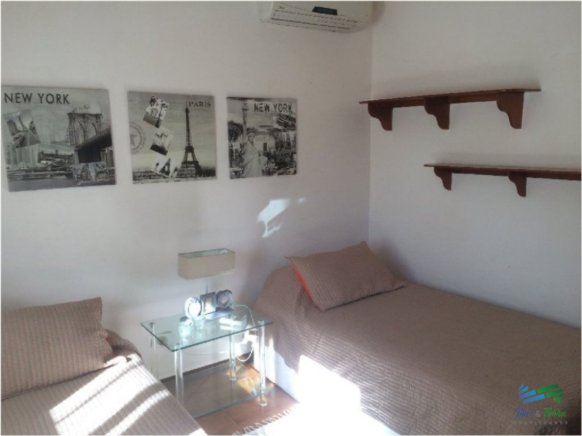 Casa ID.1964 - Hermoso Chalet.... en lindo barrio, ideal para vivir todo el año.