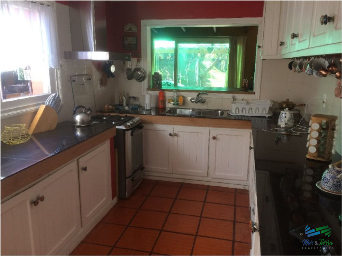 Casa ID.1964 - Hermoso Chalet.... en lindo barrio, ideal para vivir todo el año.