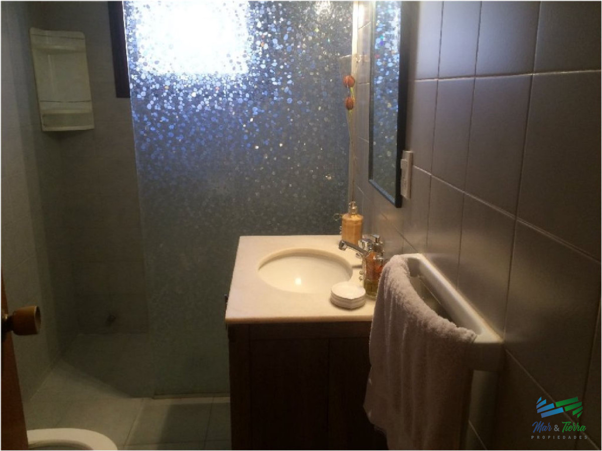 Casa ID.1964 - Hermoso Chalet.... en lindo barrio, ideal para vivir todo el año.