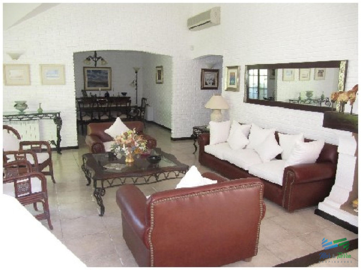 Casa ID.1592 - Casa en Lugano, 4 dormitorios *