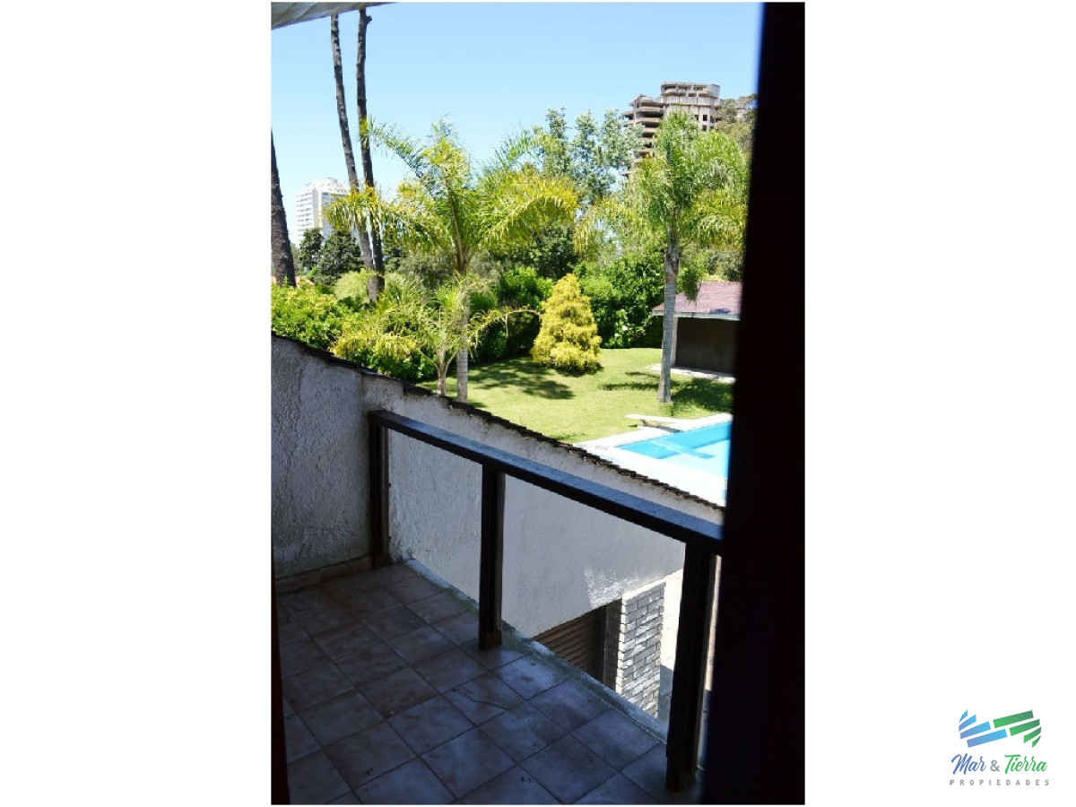 Casa ID.1615 - Casa en venta. Zona Cantegril. Punta del este.