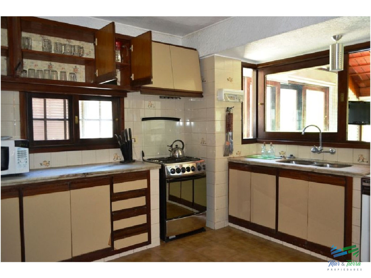 Casa ID.1615 - Casa en venta. Zona Cantegril. Punta del este.