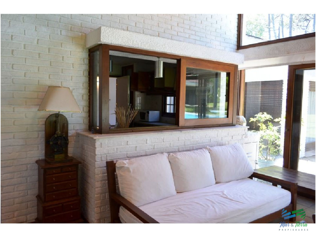 Casa ID.1615 - Casa en venta. Zona Cantegril. Punta del este.