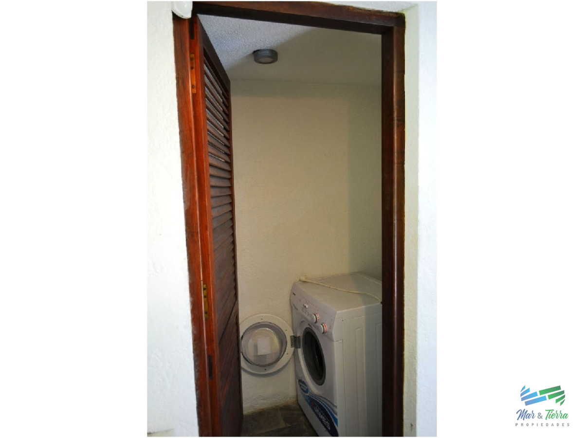 Casa ID.1615 - Casa en venta. Zona Cantegril. Punta del este.
