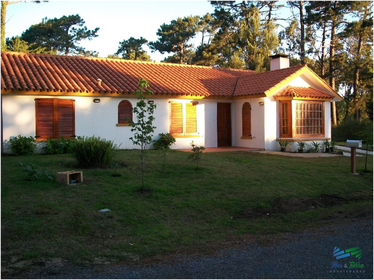 Casa ID.1551 - Casa en San Rafael, 3 dormitorios *