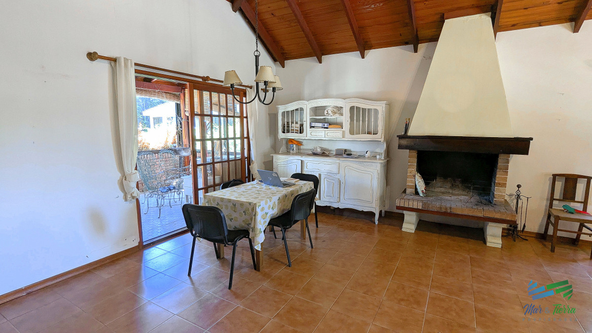 Casa ID.4518 - Venta de casa 3 dormitorios en barrio cantegril Punta del este, Maldonado, cerca de playa Mansa