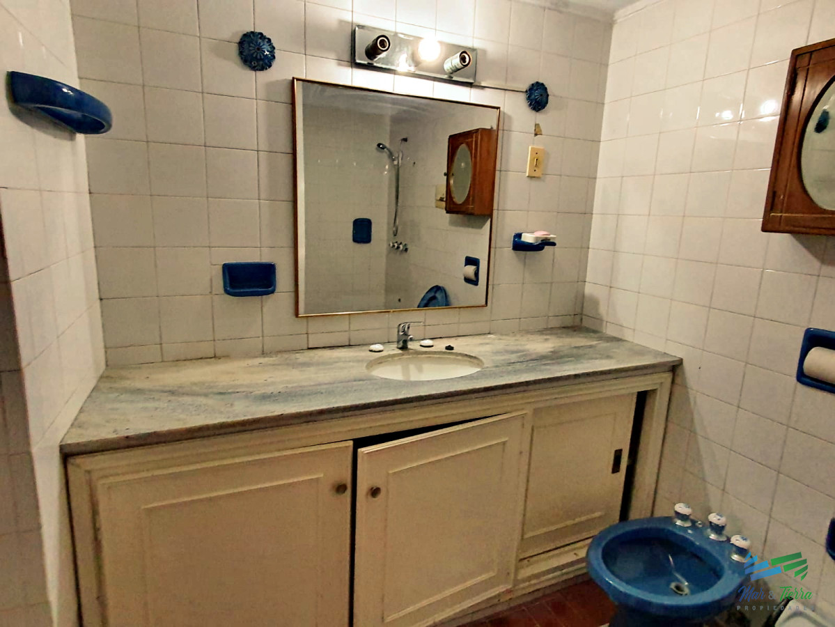 Casa ID.3114 - Vendo casa 5 dormitorios en Pinares, Punta del Este