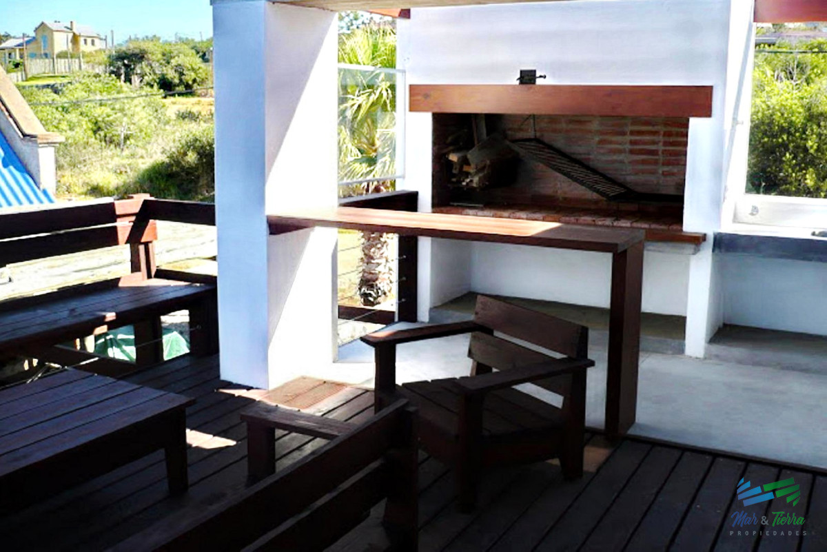 Casa ID.5246 - Venta y alquiler casa 6 dormitorios en El Chorro Manantiales 