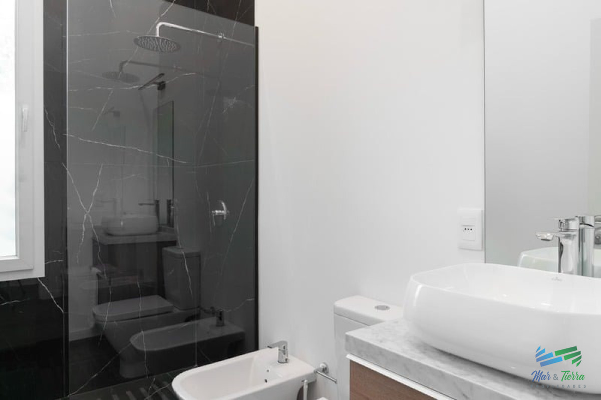 Casa ID.5709 - Venta de casa en Rincon del Indio Punta del este 