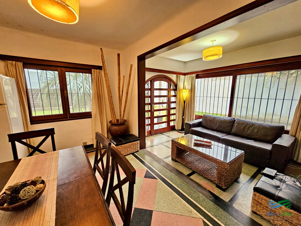 Casa ID.1712 - Casa en venta. A dos cuadras del mar!