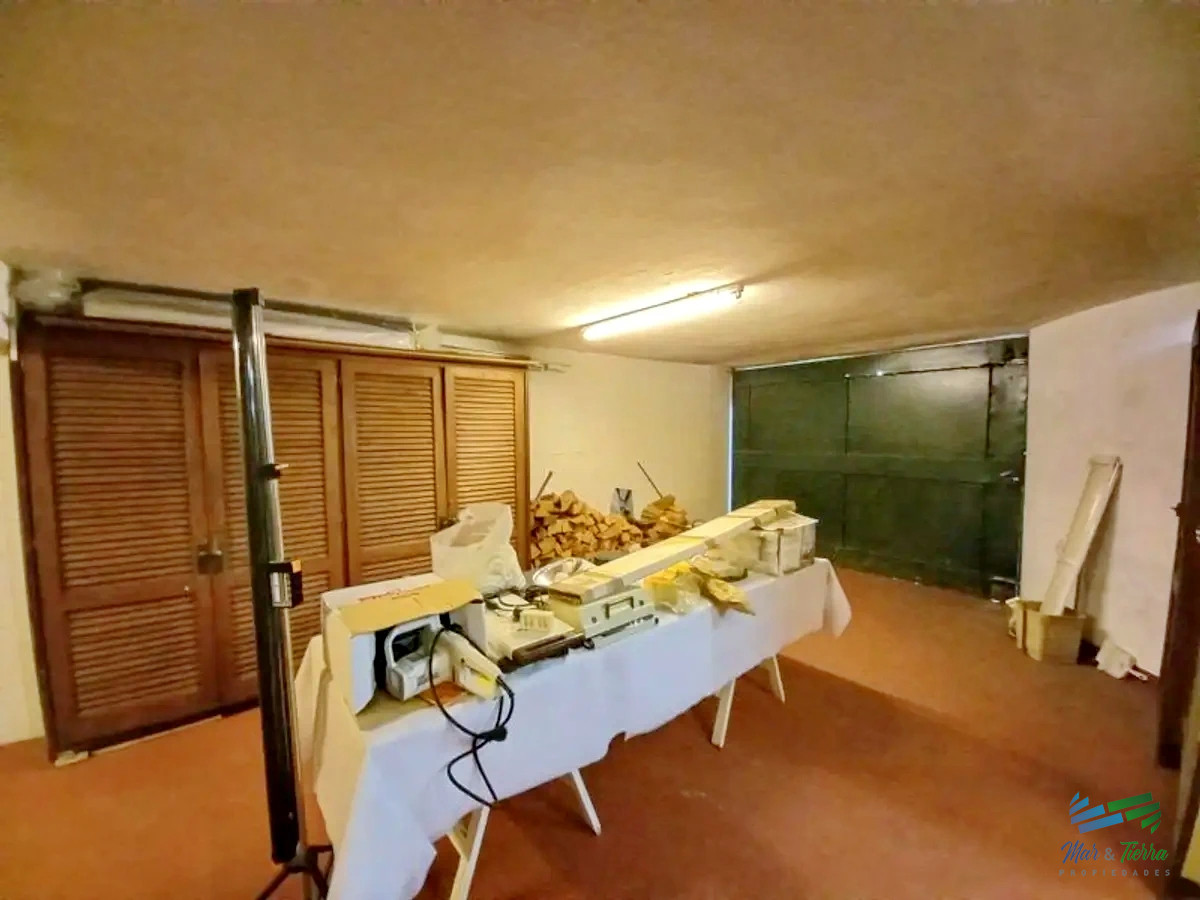 Casa ID.4464 - Casa de 6 dormitorios con piscina en venta en Pinares, Punta del Este.