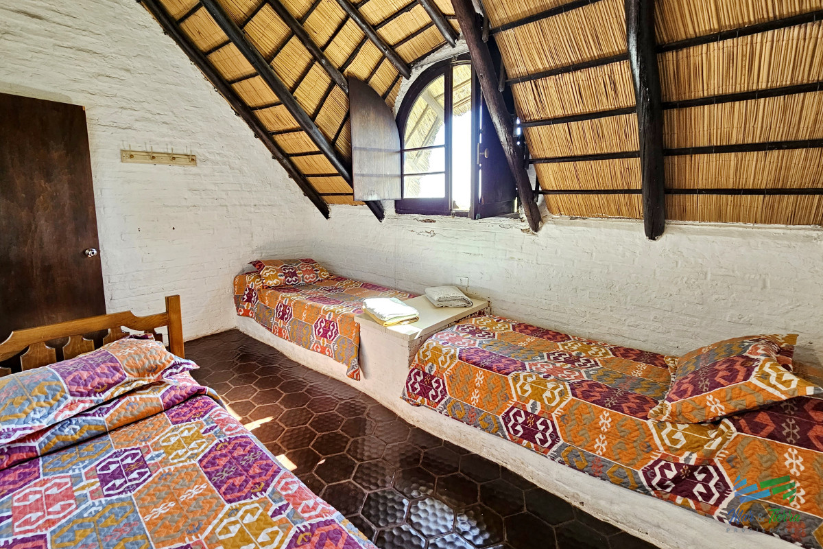 Casa ID.1856 - En venta casa 5 con piscina, a 1 cuadra de la playa mansa, Pintares, Punta del Este